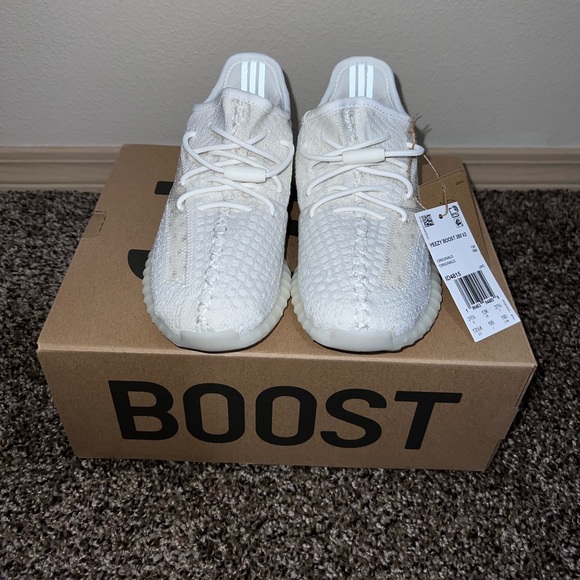 SOLD Yeezy Boost 350 V2 BNWT Bone - Picture 2 of 11